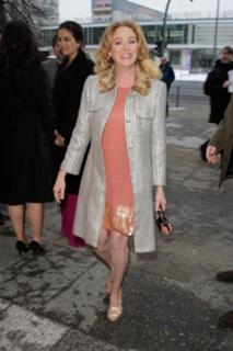 Virginia Madsen feet photo thumbnail
