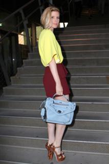 Kate Mara feet photo thumbnail