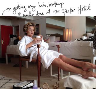 Rosie Huntington-Whiteley feet photo thumbnail