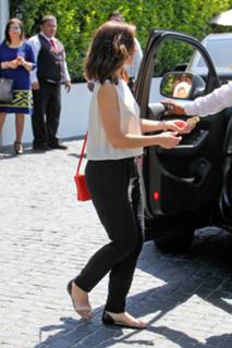 Minka Kelly feet photo thumbnail