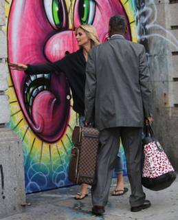 Heidi Klum feet photo thumbnail