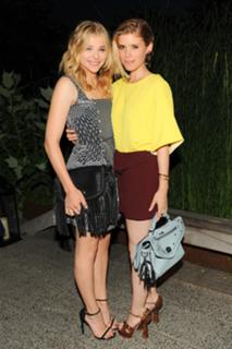 Kate Mara feet photo thumbnail