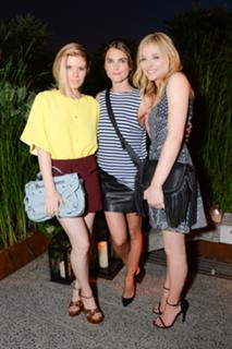 Kate Mara feet photo thumbnail