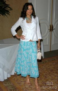 Constance Marie feet photo thumbnail