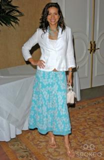 Constance Marie feet photo thumbnail