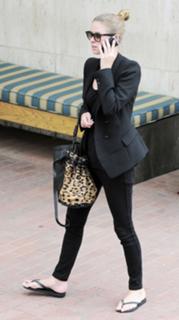 Nicky Rothschild feet photo thumbnail