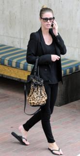 Nicky Rothschild feet photo thumbnail