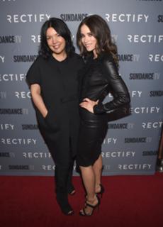 Abigail Spencer feet photo thumbnail