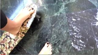 Justine Ezarik feet photo thumbnail