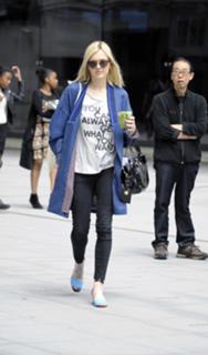 Fearne Cotton feet photo thumbnail