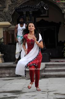 Trisha Krishnan feet photo thumbnail