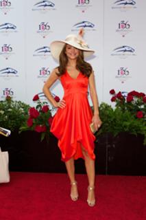 Maria Menounos feet photo thumbnail