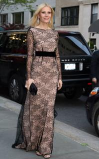 Gwyneth Paltrow feet photo thumbnail