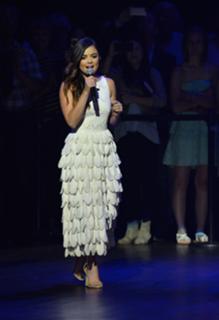 Lucy Hale feet photo thumbnail