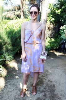 Katharine McPhee feet photo thumbnail