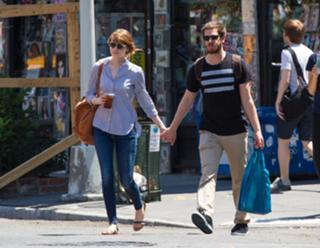 Emma Stone feet photo thumbnail