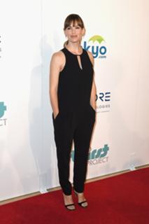 Jennifer Garner feet photo thumbnail