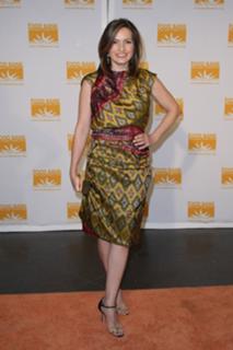 Mariska Hargitay feet photo thumbnail