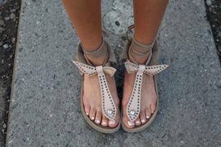 Ashley Madekwe feet photo thumbnail