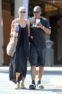 Paige Butcher feet photo thumbnail