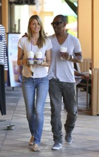Paige Butcher feet photo thumbnail