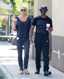 Paige Butcher feet photo thumbnail