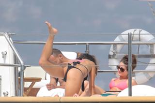 Nicole Scherzinger feet photo thumbnail