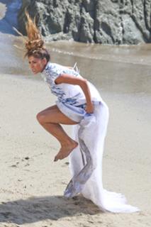 Nicole Scherzinger feet photo thumbnail