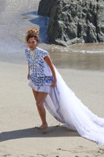 Nicole Scherzinger feet photo thumbnail