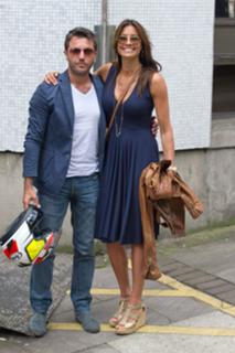 Melanie Sykes feet photo thumbnail