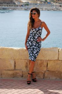 Nicole Scherzinger feet photo thumbnail