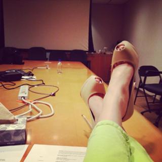 Thalía feet photo thumbnail