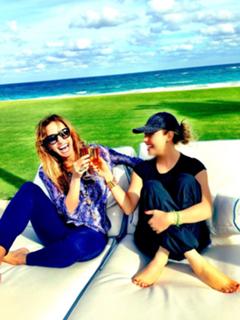 Thalía feet photo thumbnail