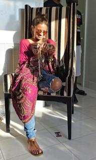 Rocsi Diaz feet photo thumbnail