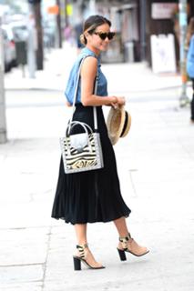 Jamie Chung feet photo thumbnail