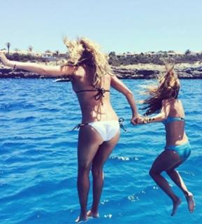 Sylvie Meis feet photo thumbnail