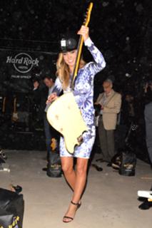Audrina Patridge feet photo thumbnail