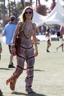 Audrina Patridge feet photo thumbnail