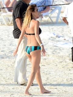 Audrina Patridge feet photo thumbnail