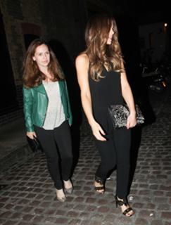 Kate Beckinsale feet photo thumbnail