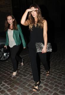 Kate Beckinsale feet photo thumbnail