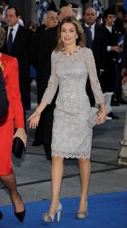 Queen Letizia of Spain feet photo thumbnail
