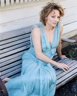Jodie Foster feet photo thumbnail