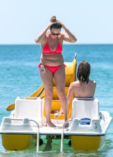 Charlotte Crosby feet photo thumbnail