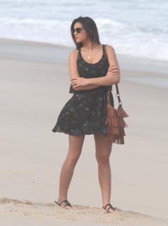 Bruna Marquezine feet photo thumbnail