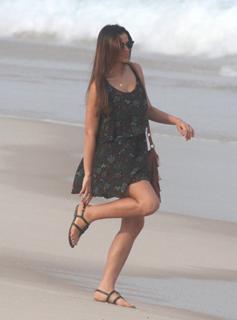 Bruna Marquezine feet photo thumbnail
