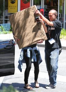 Vanessa Hudgens feet photo thumbnail
