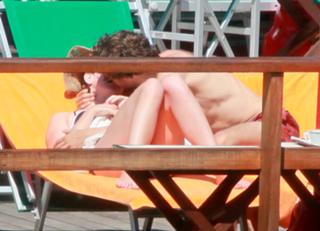 Lana Del Rey feet photo thumbnail