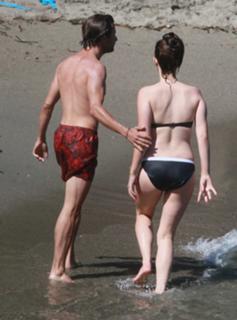 Lana Del Rey feet photo thumbnail