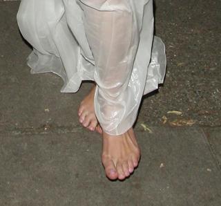 Keira Knightley feet photo thumbnail